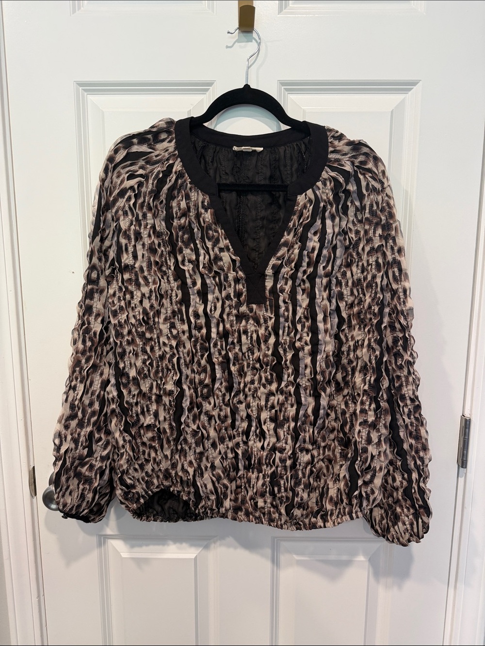 ODDY Black and Cream Crinkle Ruffle Blouse